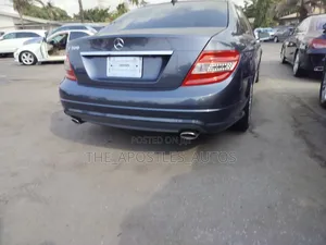 Mercedes-Benz C300 2011 Gray