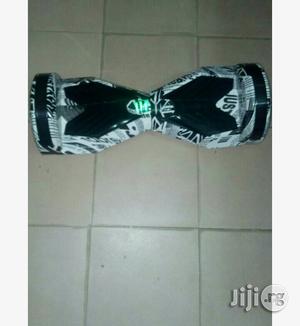 Hova Board With Bluetooth Speaker
