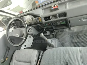 Mitsubishi L300 2008 White