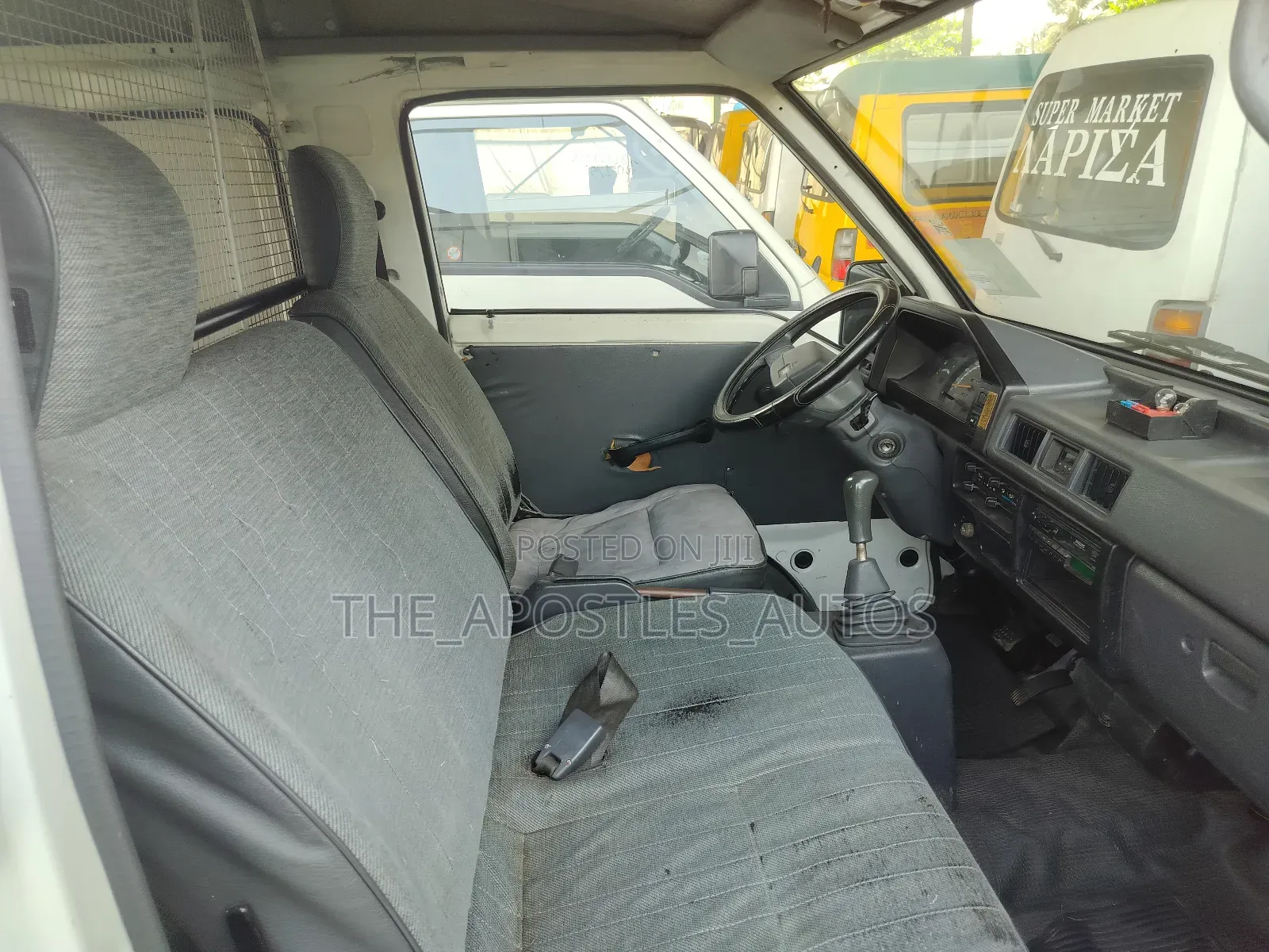 Mitsubishi L300 2008 White