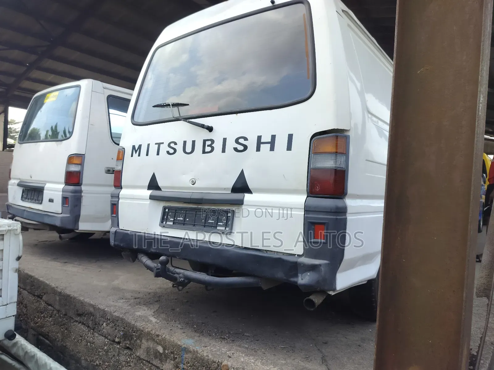 Mitsubishi L300 2008 White