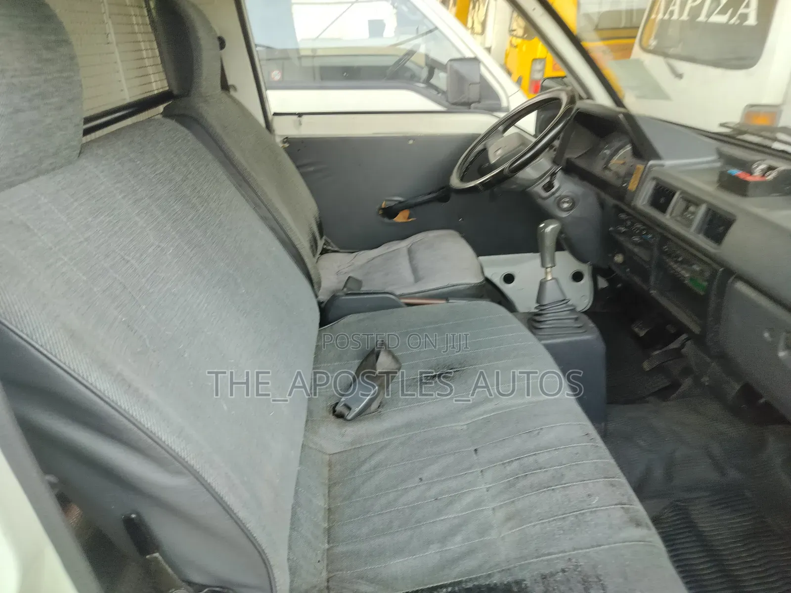 Mitsubishi L300 2007 White