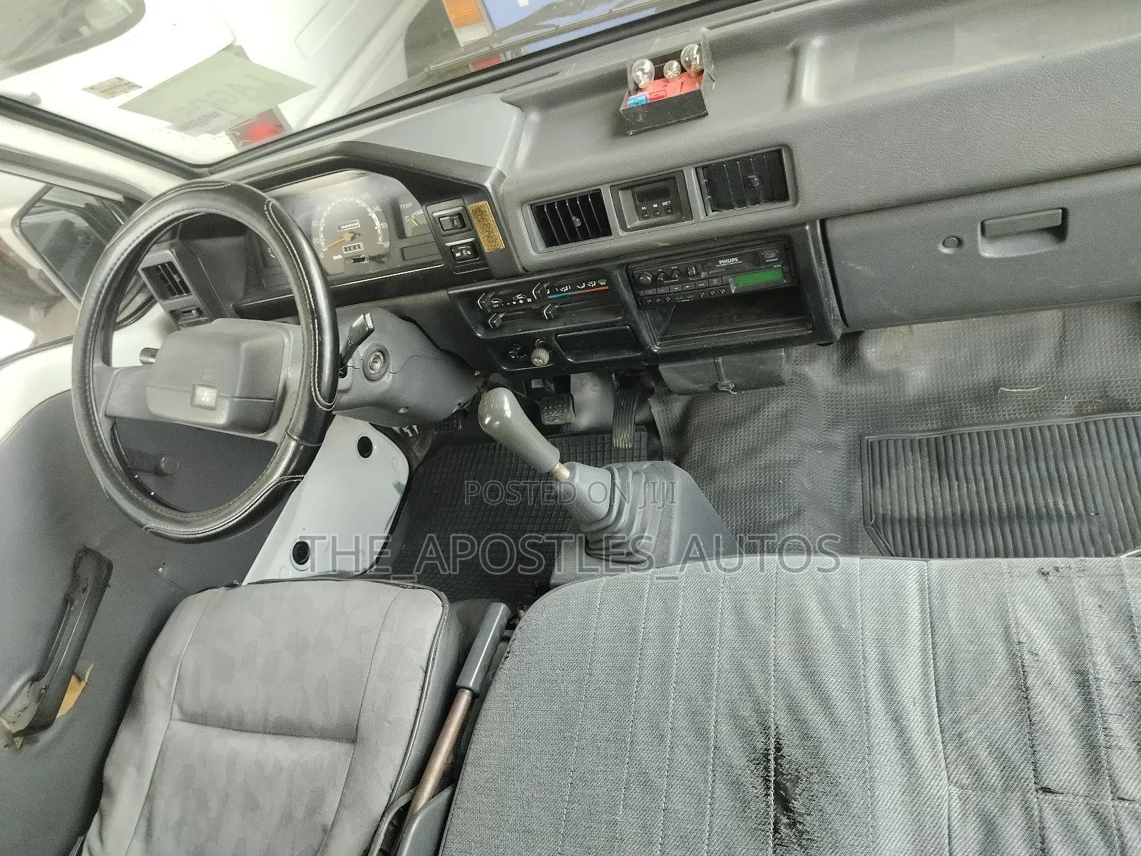 Mitsubishi L300 2007 White