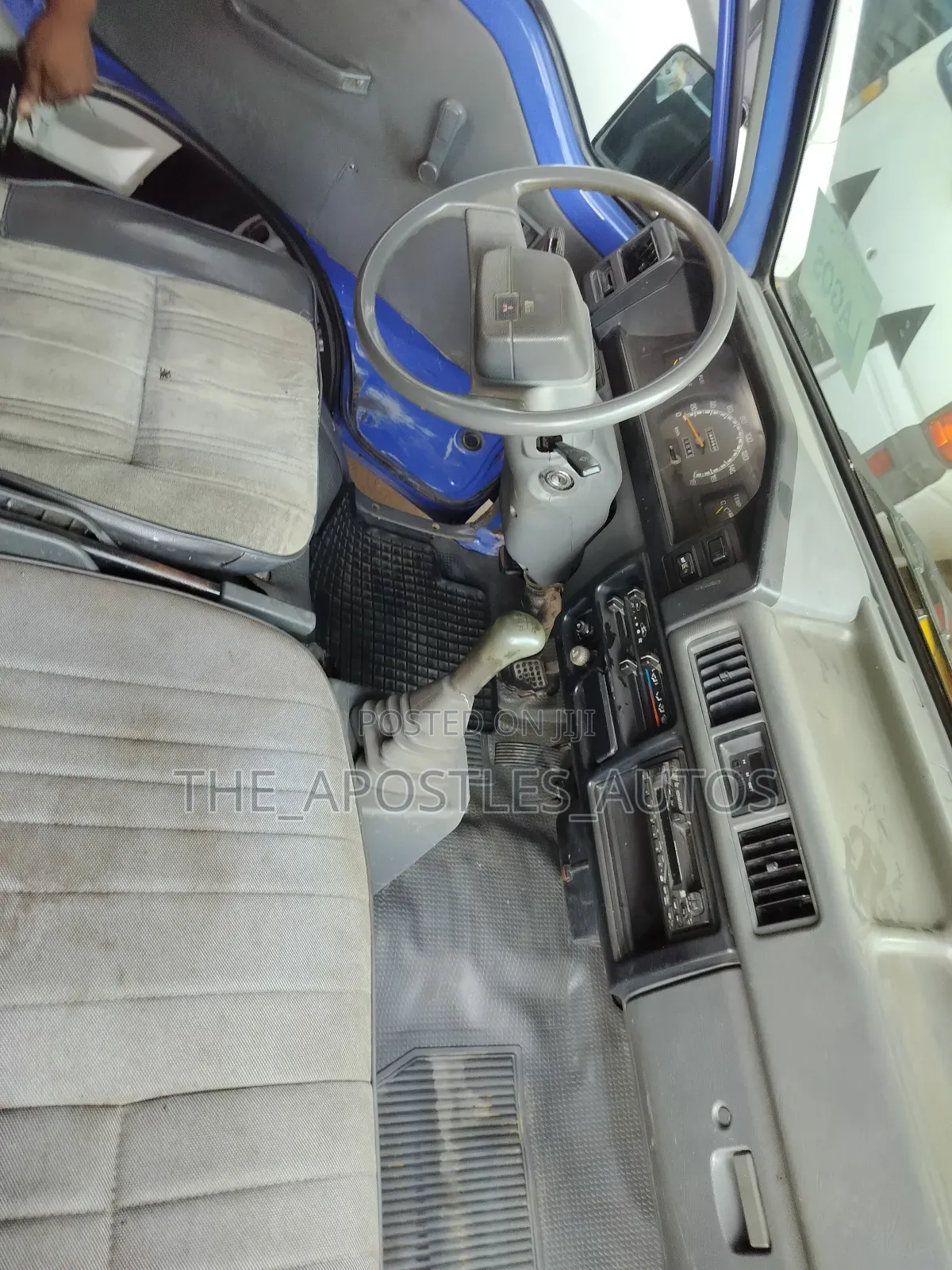 Mitsubishi L300 2006 Blue