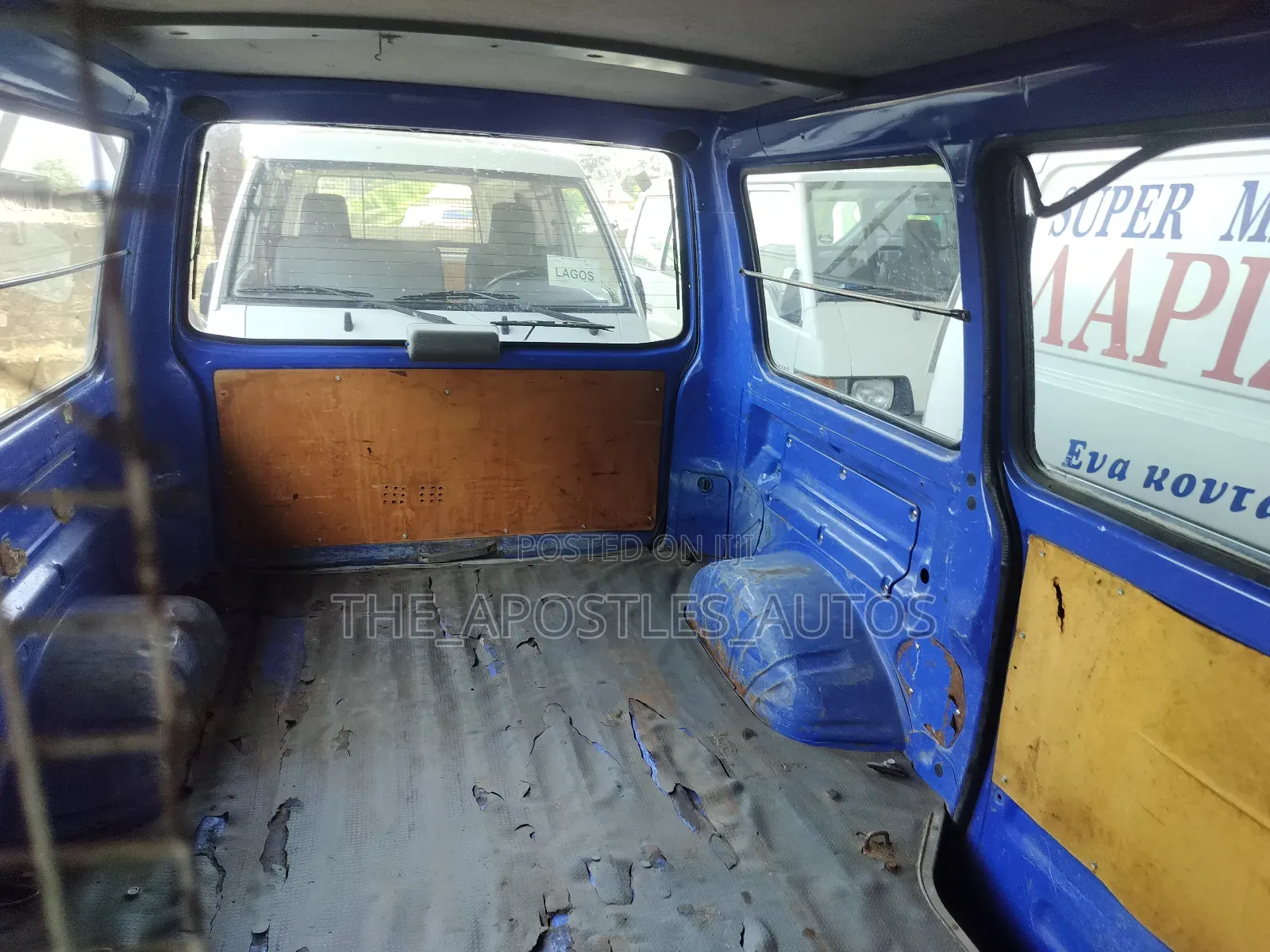 Mitsubishi L300 2008 Blue