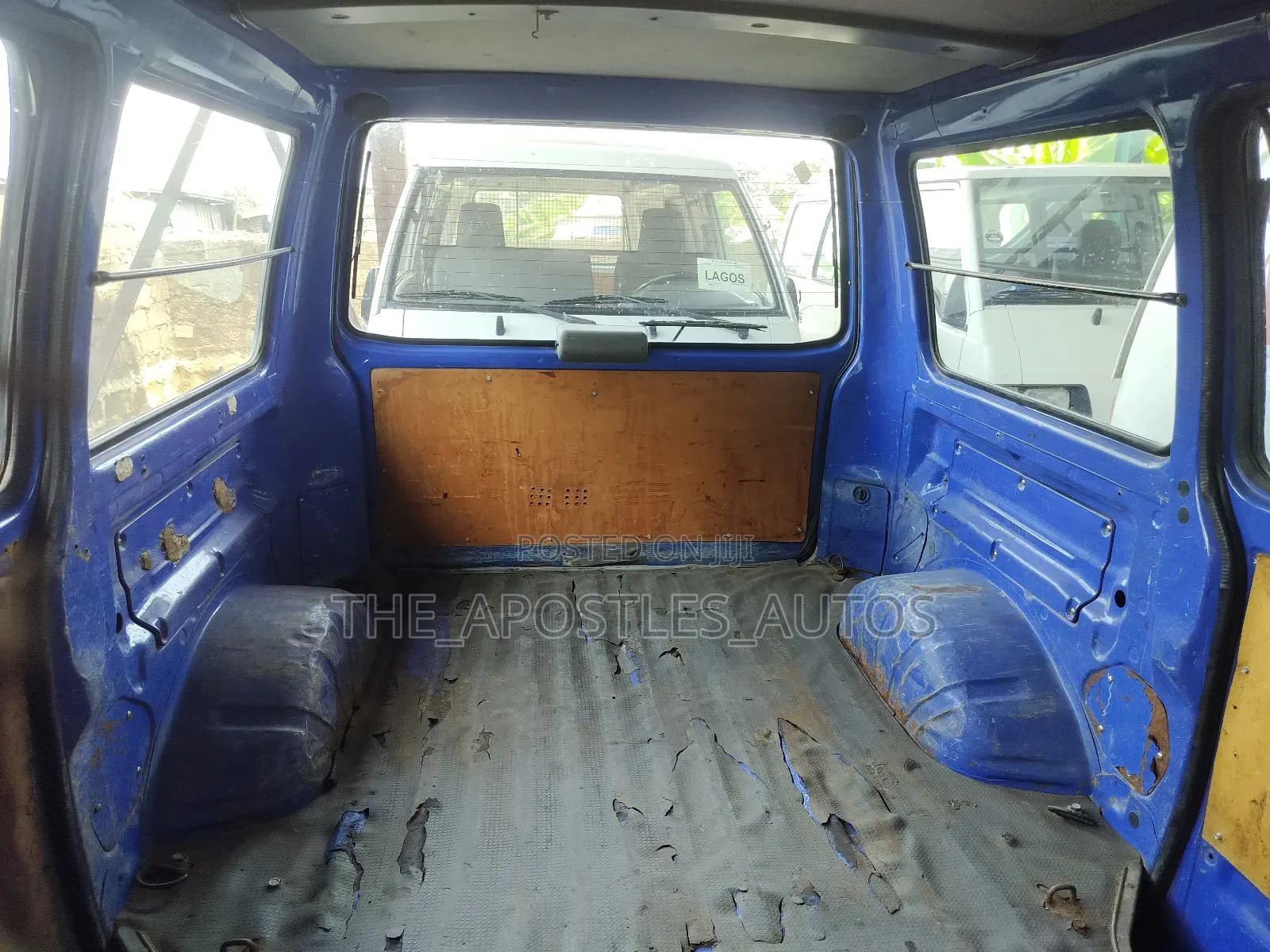 Mitsubishi L300 2008 Blue