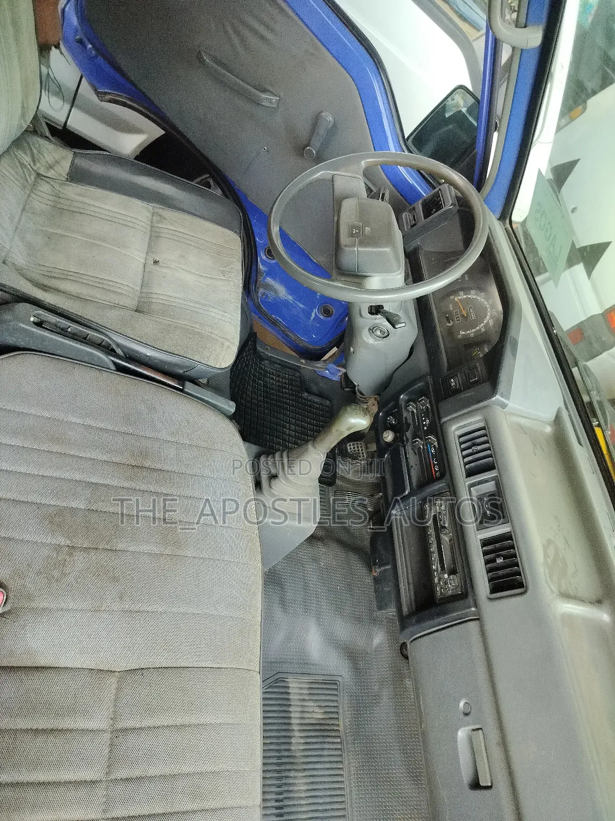 Mitsubishi L300 2008 Blue
