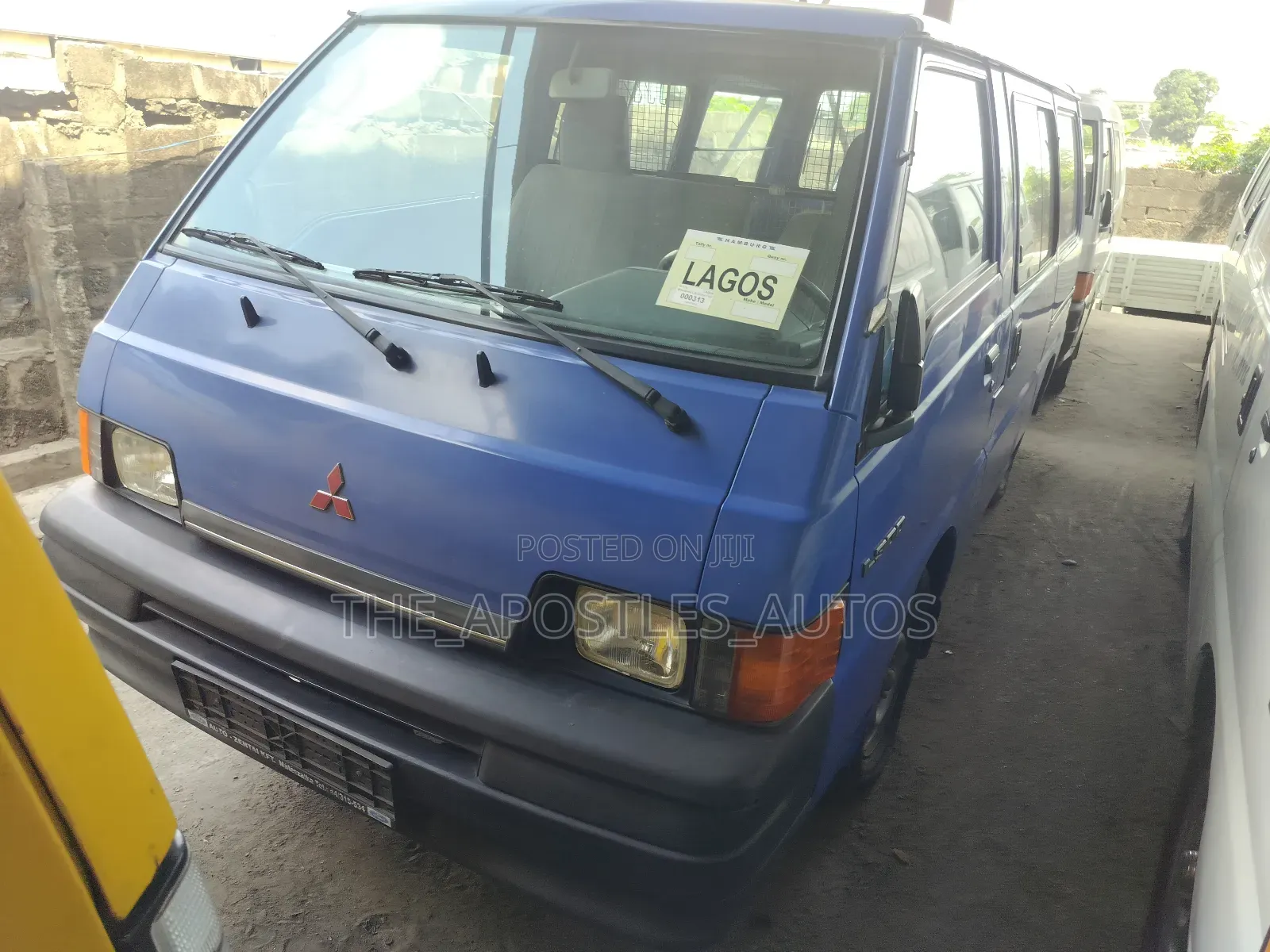 Mitsubishi L300 2008 Blue