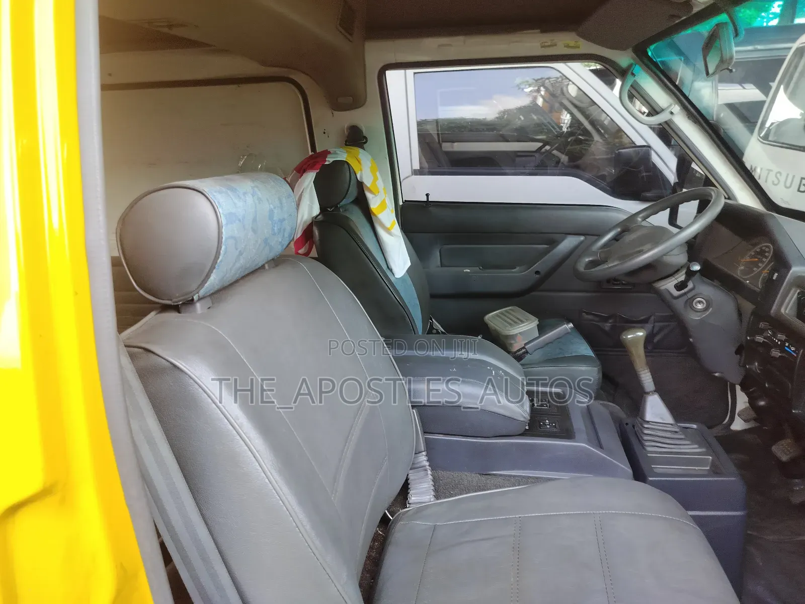 Mitsubishi Delica 2006 Yellow