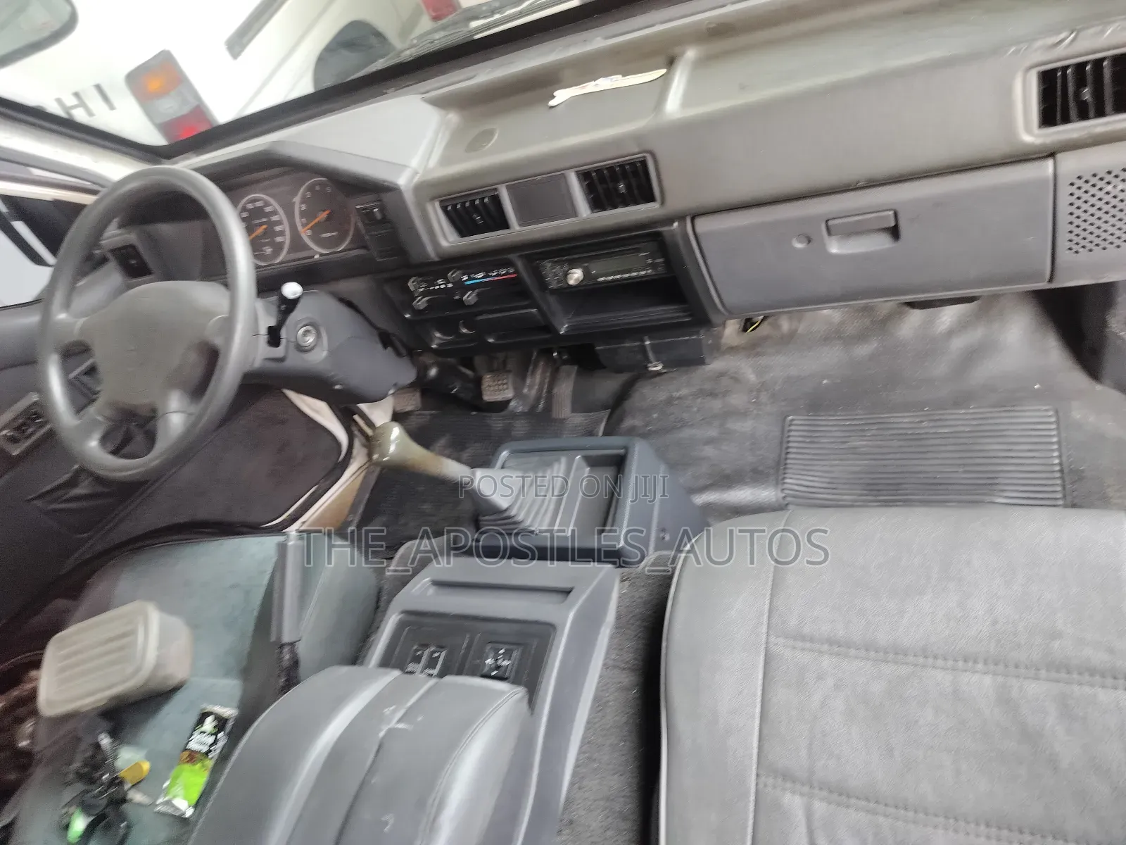 Mitsubishi Delica 2006 Yellow