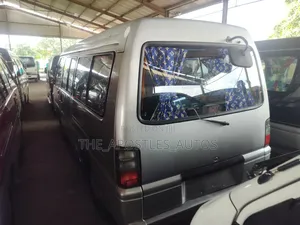 Mitsubishi Delica 2010 Silver