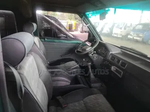 Mitsubishi Delica 2010 Green