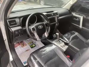 Toyota 4-Runner Limited 4X4 2013 Silver