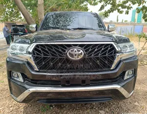 Photo - Toyota Land Cruiser 2020 Black