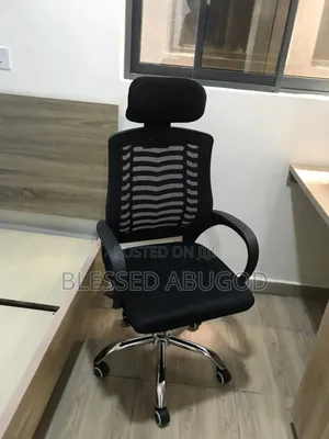 Victory Office Chair With Headrest