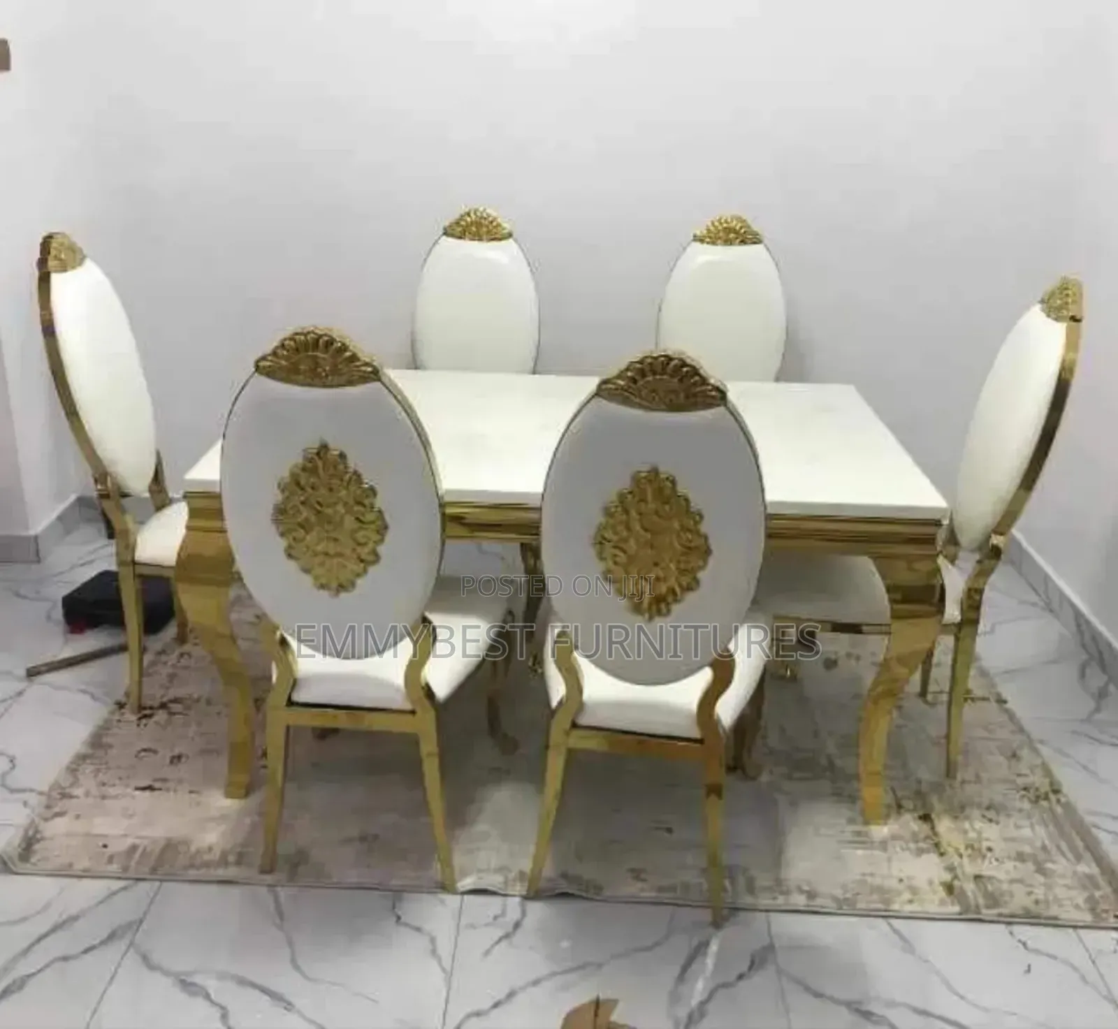 Golden Dinning Set.