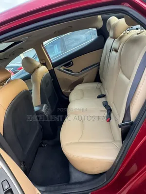 Hyundai Elantra 2014 Red