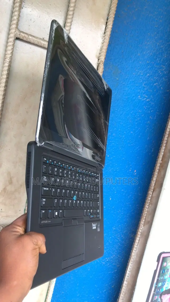 Laptop Dell Latitude 7450 8GB Intel Core I5 SSD 256GB