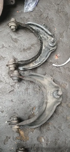 Upper Arm Honda Accord 2004