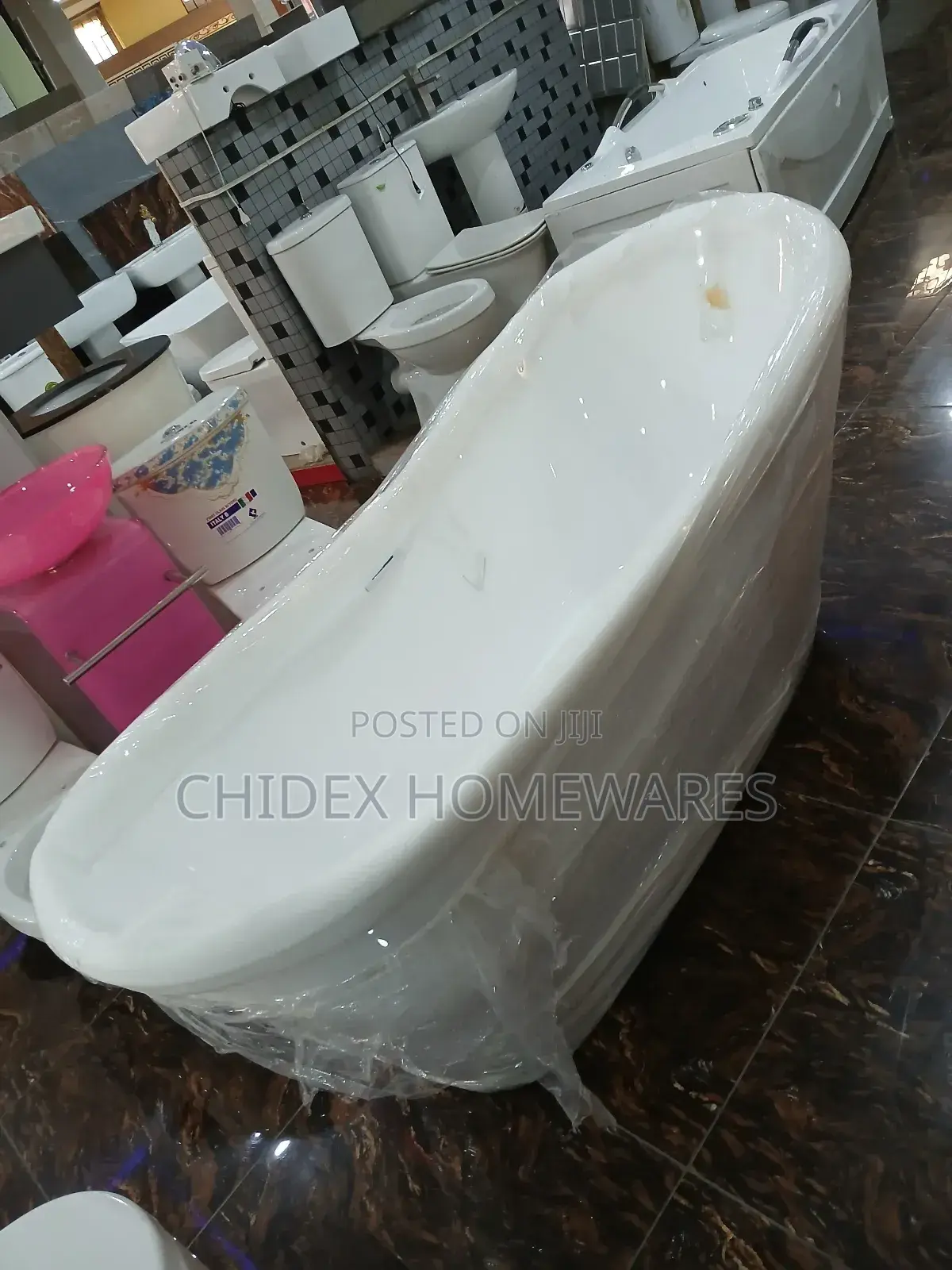 White Bathtub