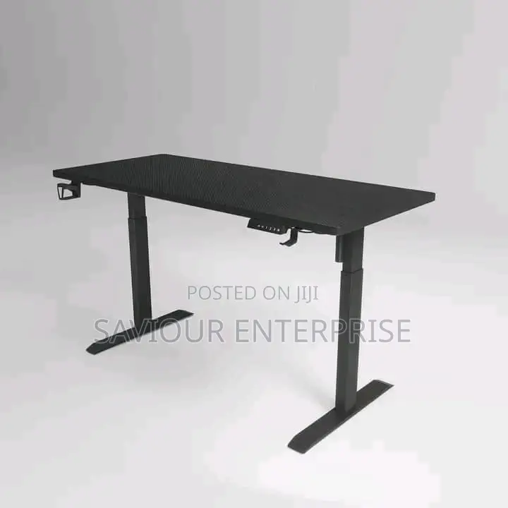 Manuel Electric Table