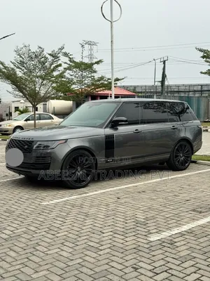 Photo - Land Rover Range Rover Vogue 2018 Gray