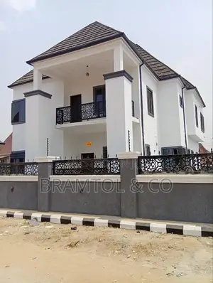 4bdrm Duplex in Von, Sabon Lugbe for sale