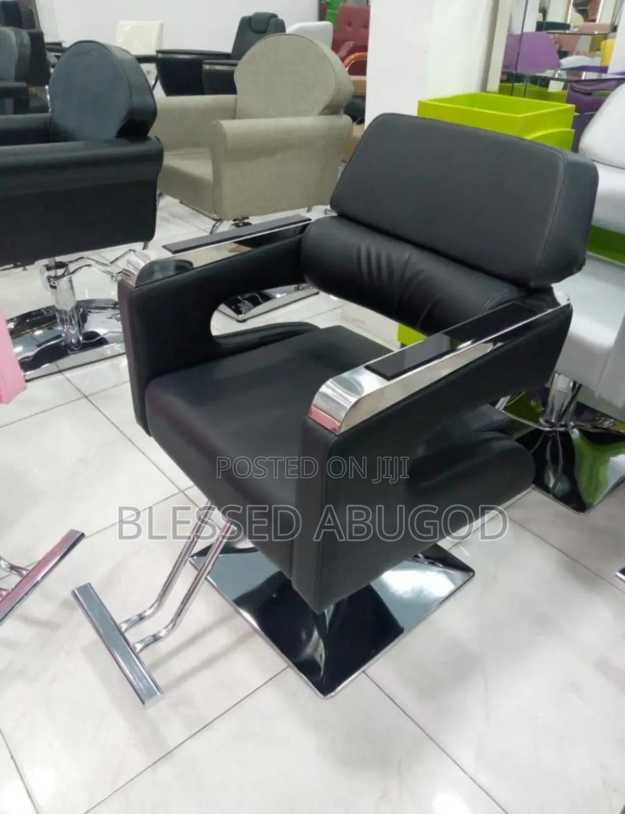 Executive Salon Chair