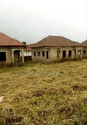 3bdrm Bungalow in Adron Treasure Phase, Shimawa for sale