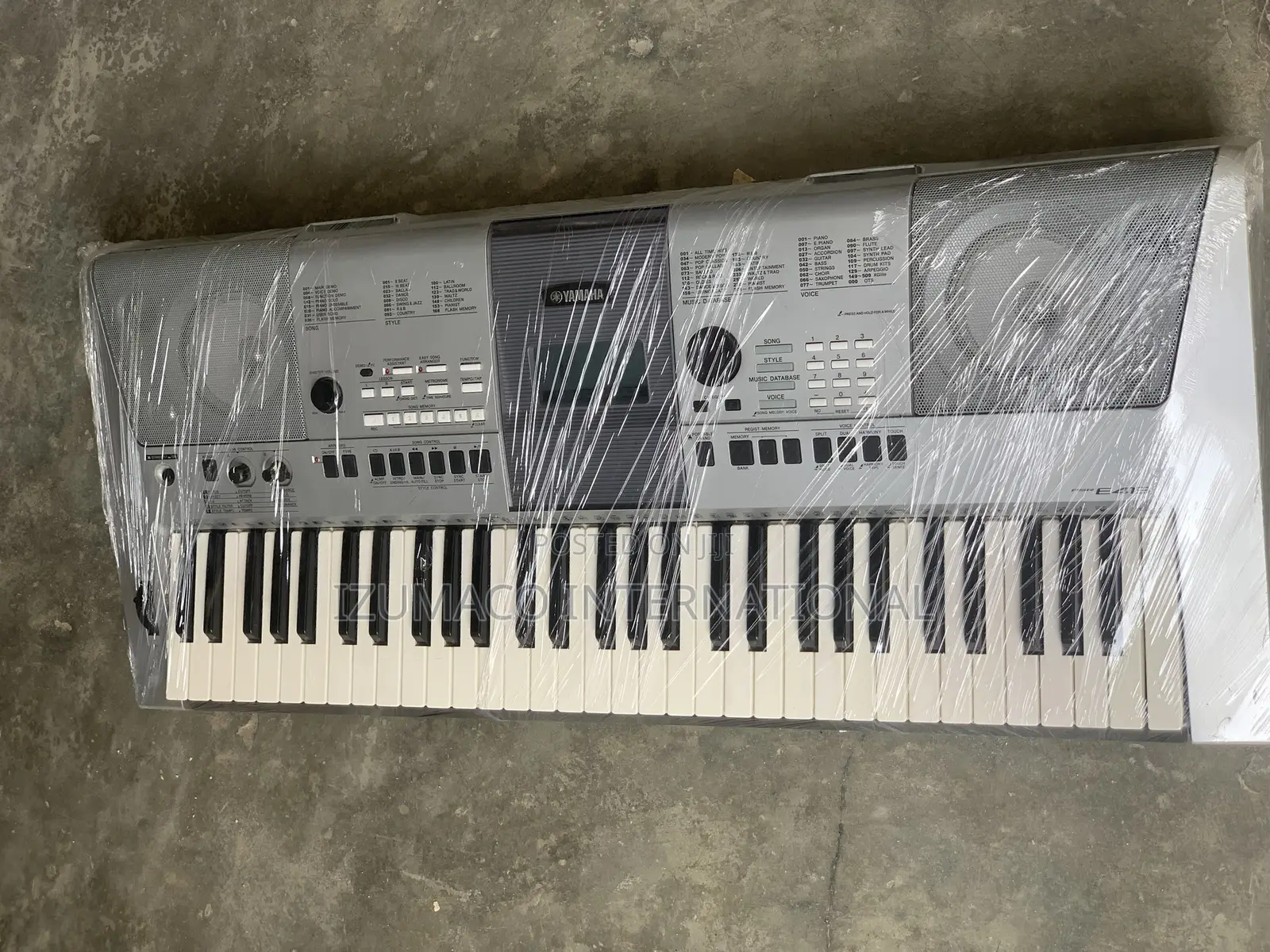 PSR E413 5-Octave Durable Yamaha Keyboard With Pitch Bend