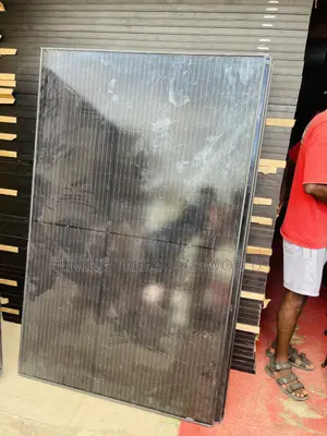 Original 500wat Canadian Solar Panels Available