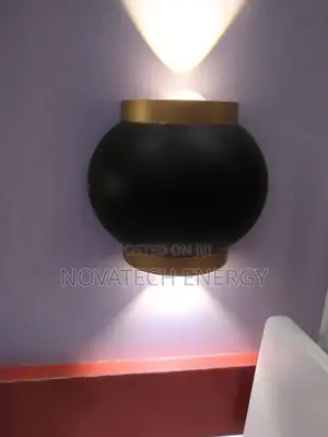 Up and Down Black Wall Bracket for Outdoor Lighting, Led