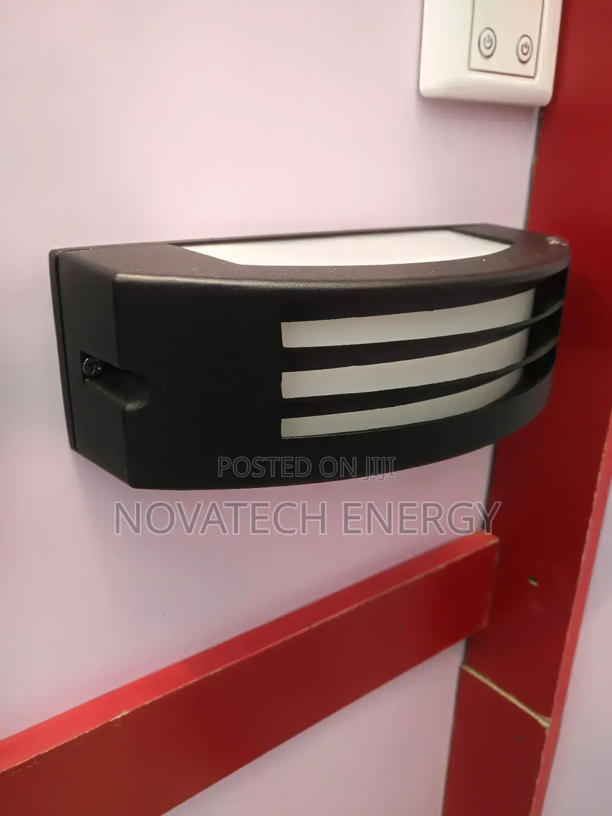 Black Walkway Wall Bracket, Bulb