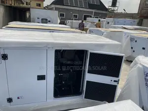 Genuine England Perkins Soundproof Diesel Generator 100kva