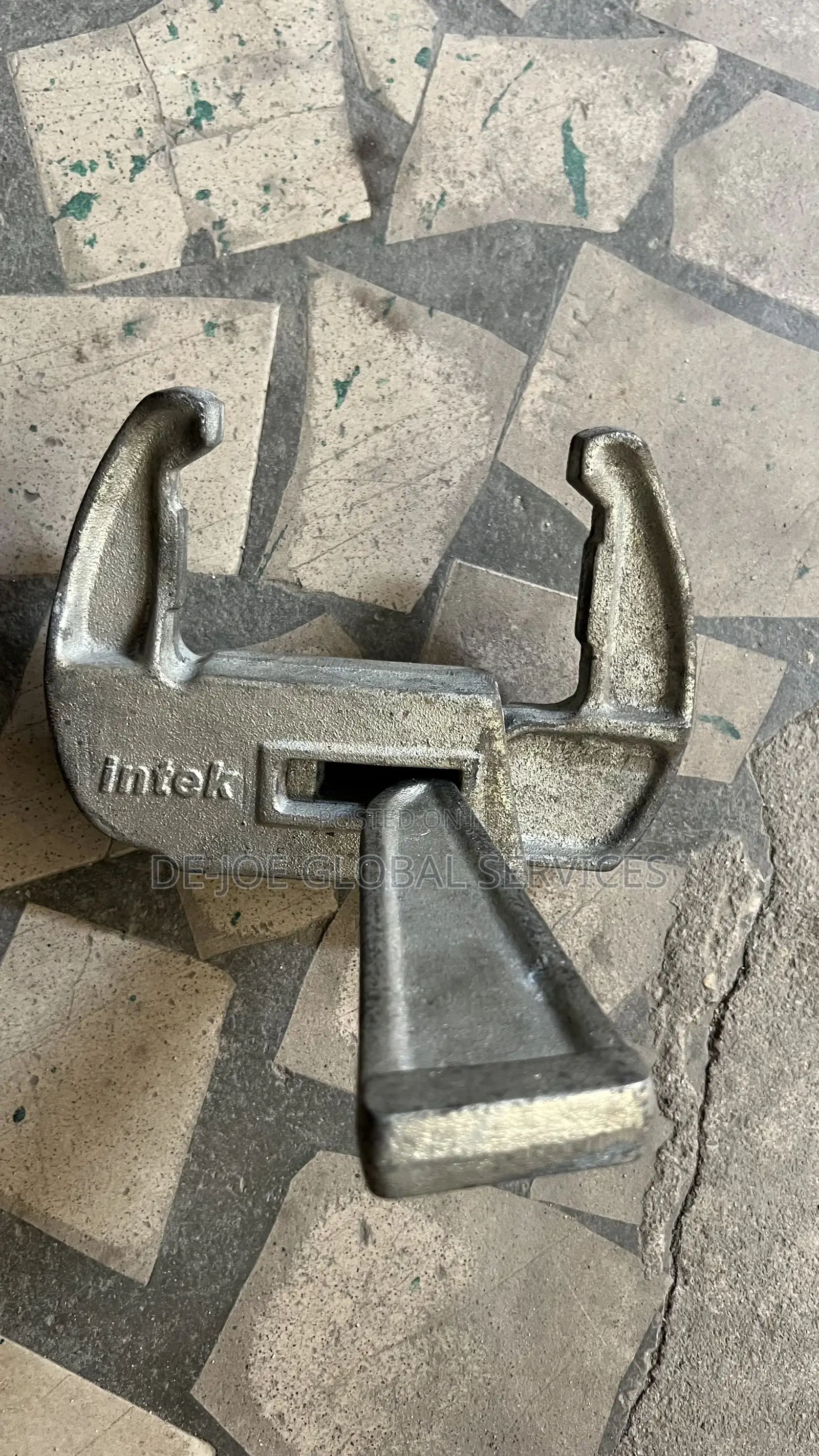 Alignment Clamp for Formwork System.