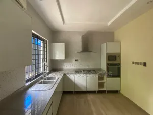 Photo - 4bdrm Townhouse / Terrace in With In Gated Close, Banana Island