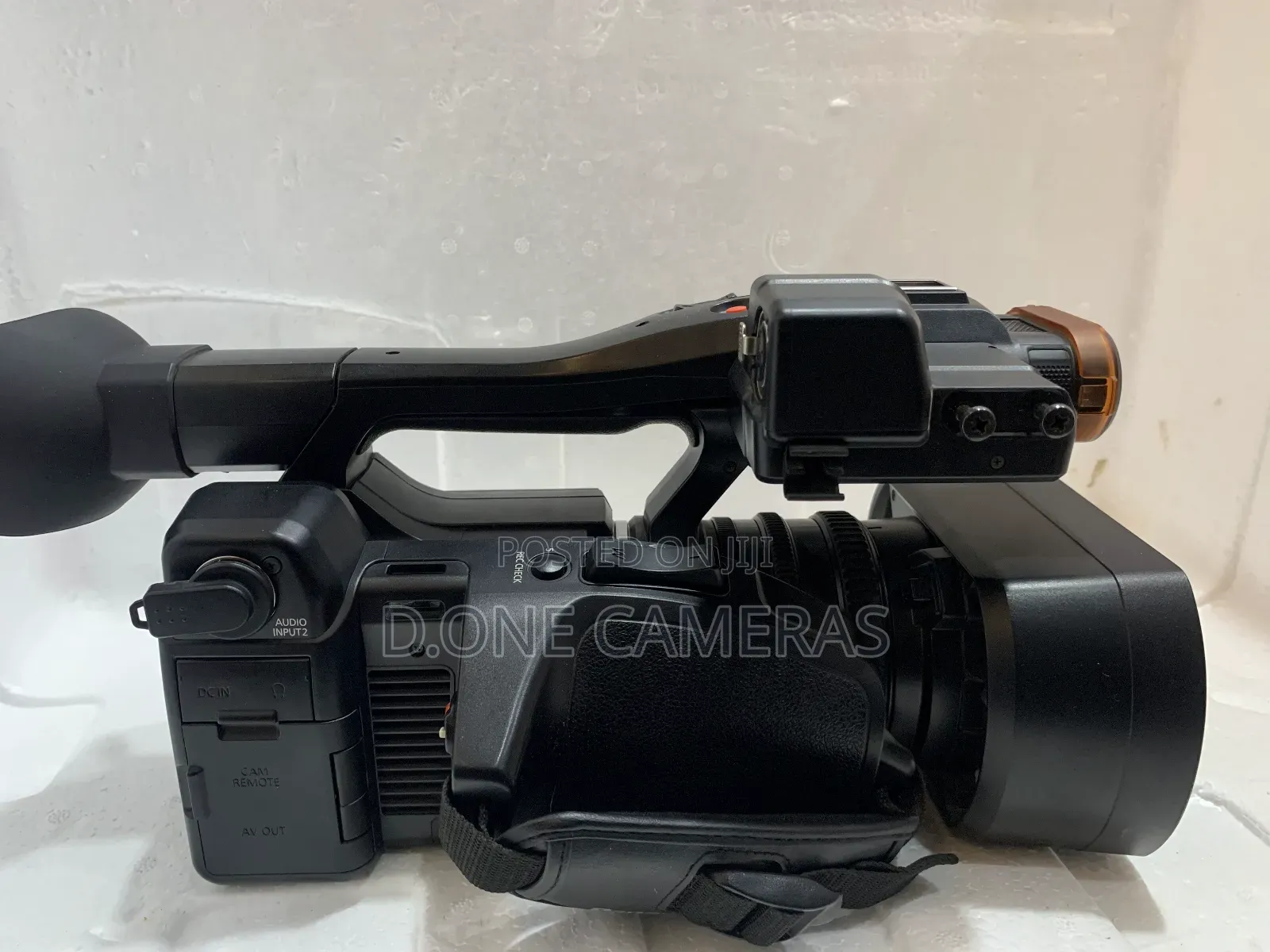Panasonic Hc-Pv100 Full Hd Video Camera