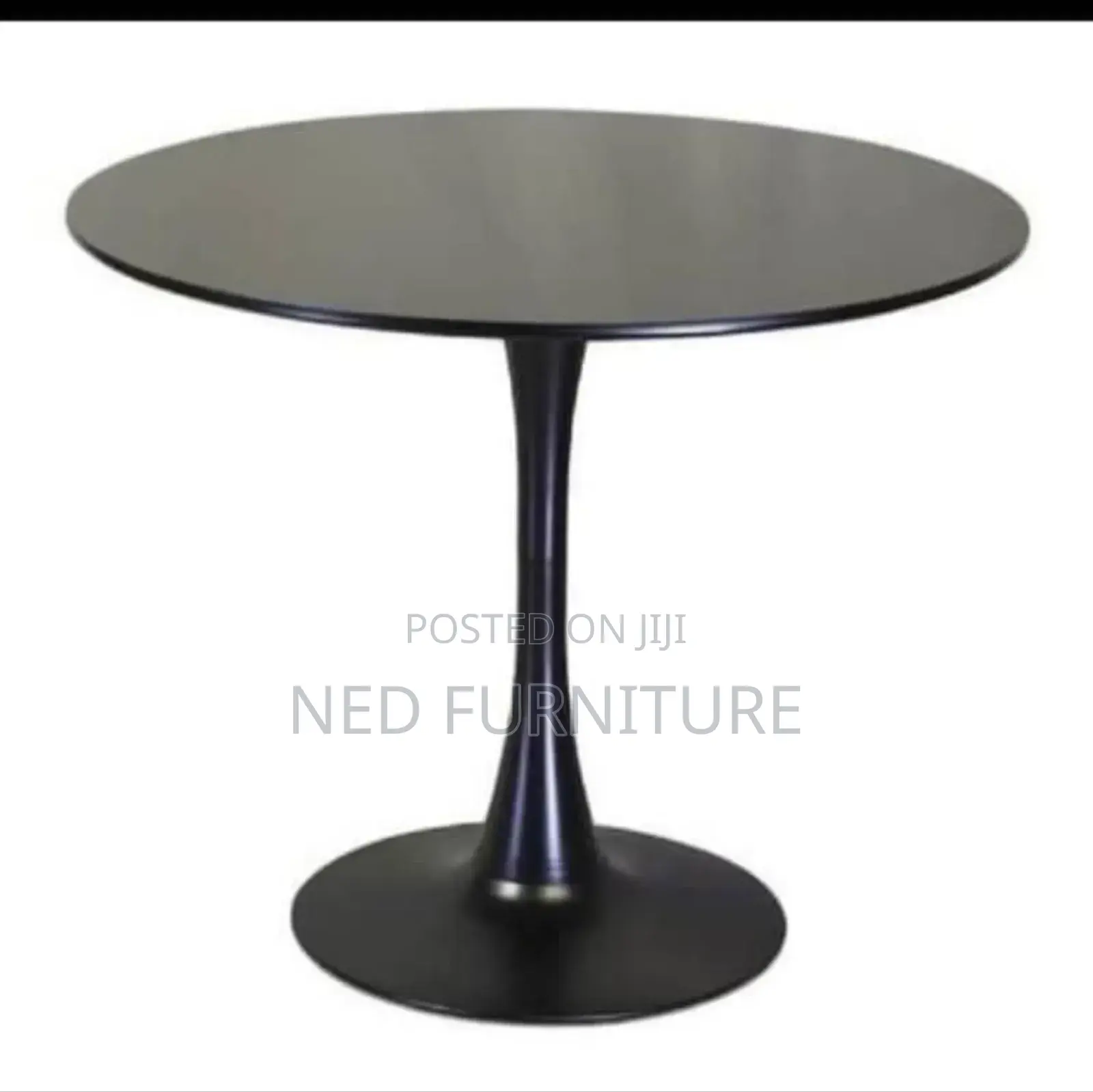 Quality Round Table With Single Pole
