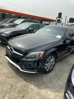 Mercedes-Benz C300 2015 Black
