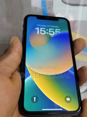Apple iPhone 11 64 GB Gray