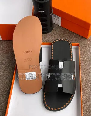 Hermès Luxury Slippers Black