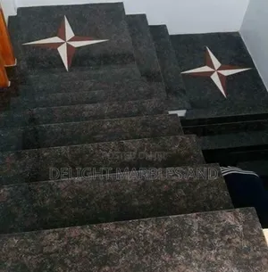 Marbles Centre Décor Tiles