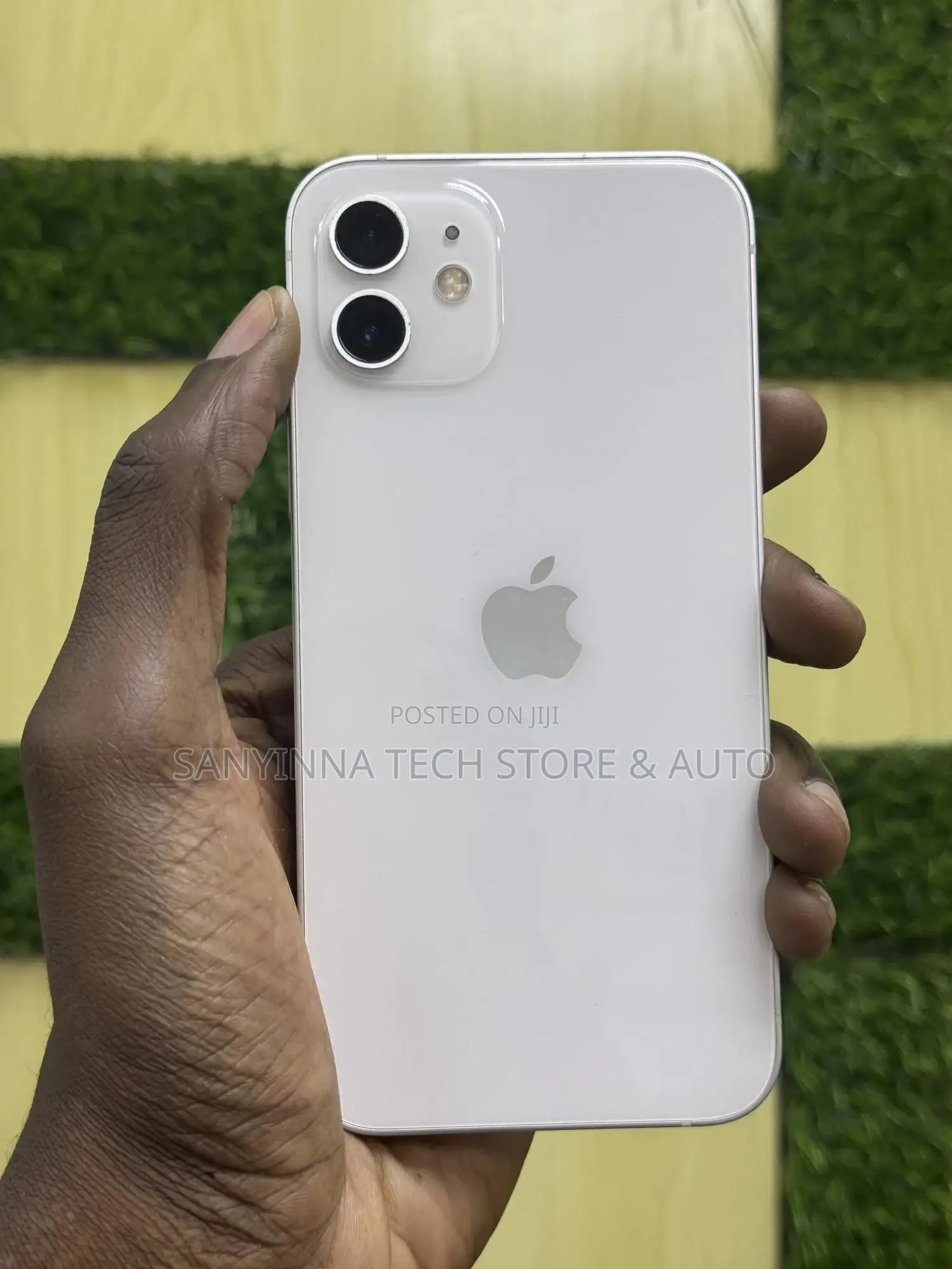 Apple iPhone 12 64 GB White