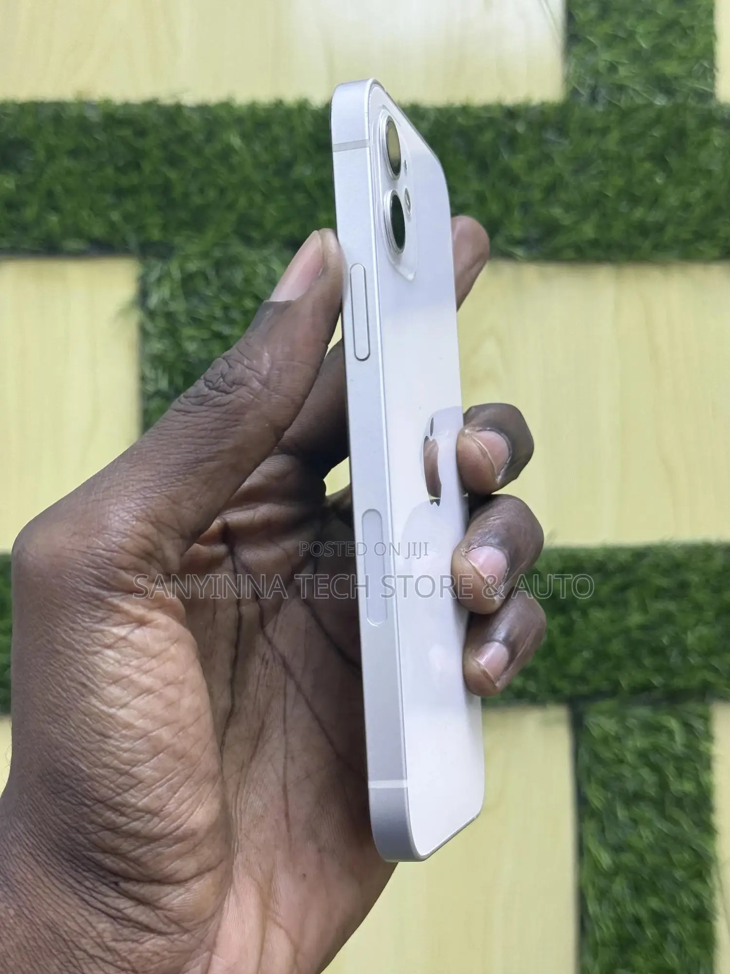 Apple iPhone 12 64 GB White