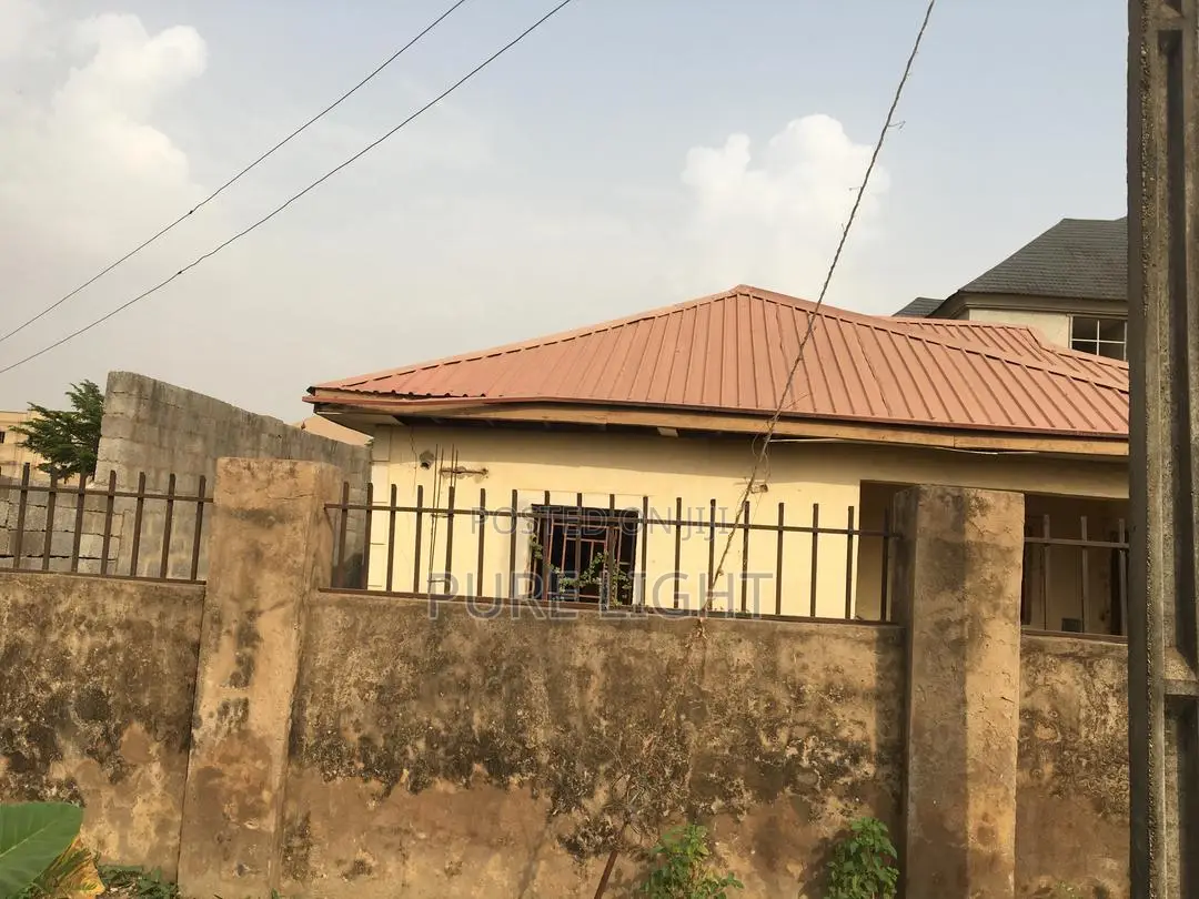3bdrm Bungalow in Efab Estate, Mbora for sale