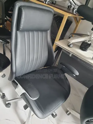 High Quality Executive Office Swivel Chair
