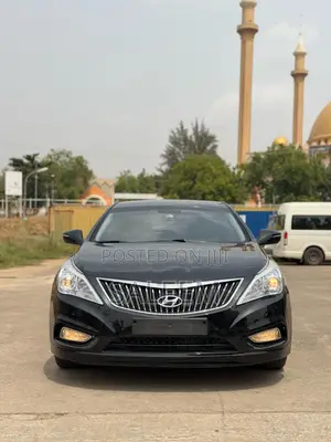 Photo - Hyundai Grandeur 2013 Black