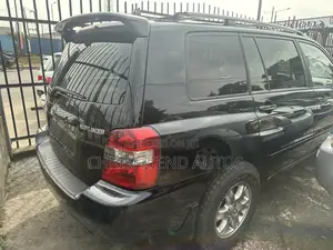 Photo - Toyota Highlander Sport 2006 Black