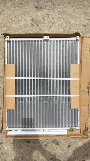 Brand New Condenser Toyota Landcruiser 79 70