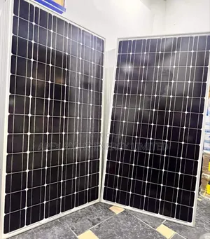 300watts Canadian Mono Crystalline Panel